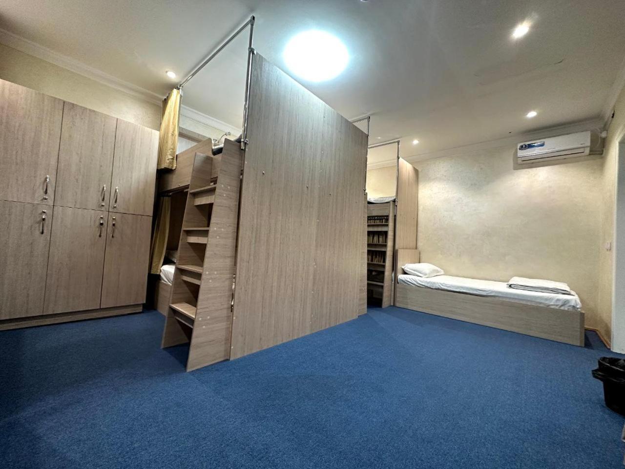 Loona Family Hostel 塔什干 外观 照片